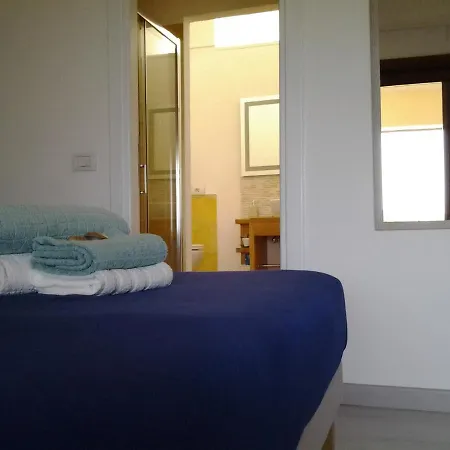 Frina Di Mari Bed & Breakfast