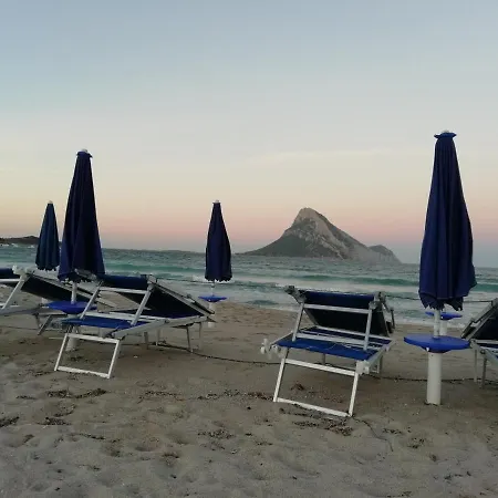 Frina Di Mari Monte Petrosu فندق مبيت وإفطار