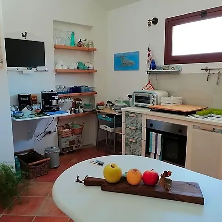 Frina Di Mari Bed & Breakfast