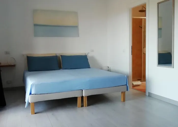 Frina Di Mari Couette-café 4*